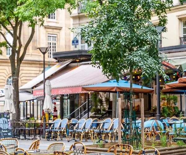 Holidaysinparis - Bourg Tibourg