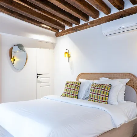 Holidaysinparis - Bourg Tibourg Apartament *